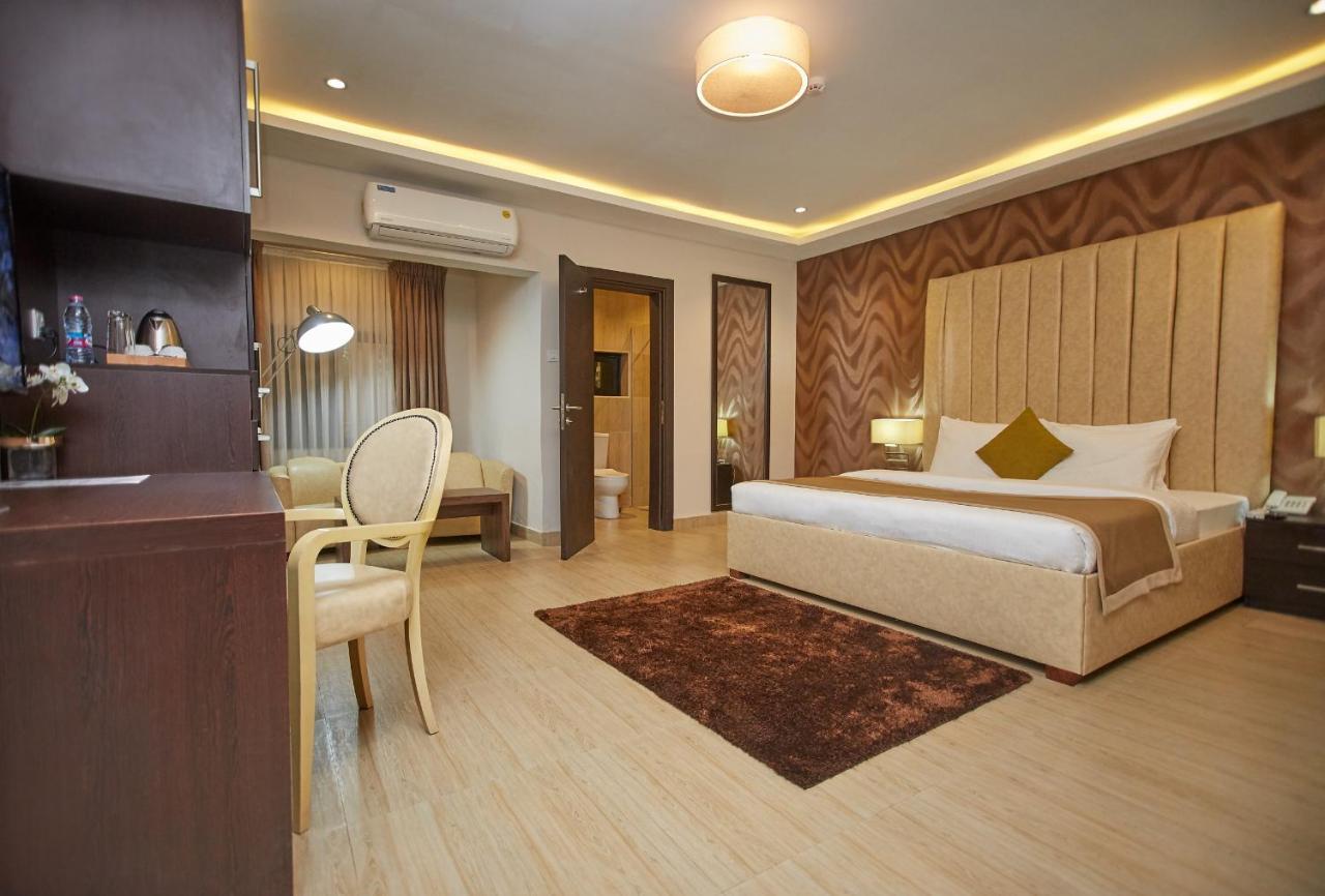 The Cabin Hotel 아크라 외부 사진