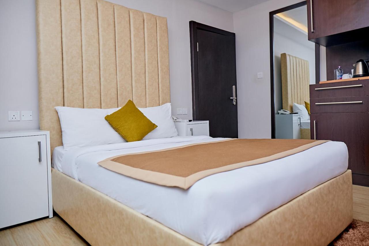 The Cabin Hotel 아크라 외부 사진